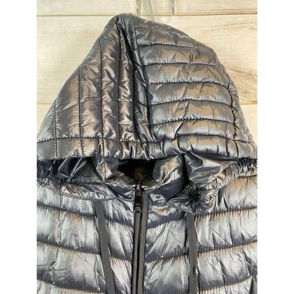 Old Navy Active Vest Womens M Black Hooded Full Zip Pockets Quilted Lightweight - Picture 3 of 11